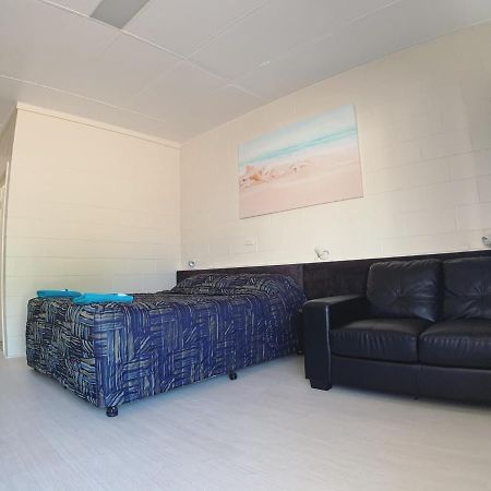 Tropical City Motor Inn Ayr Zewnętrze zdjęcie