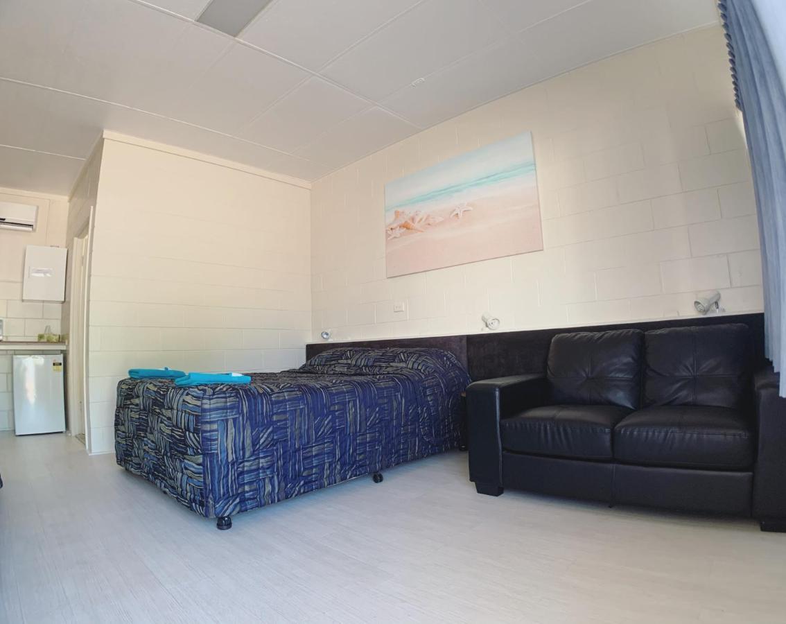 Tropical City Motor Inn Ayr Zewnętrze zdjęcie