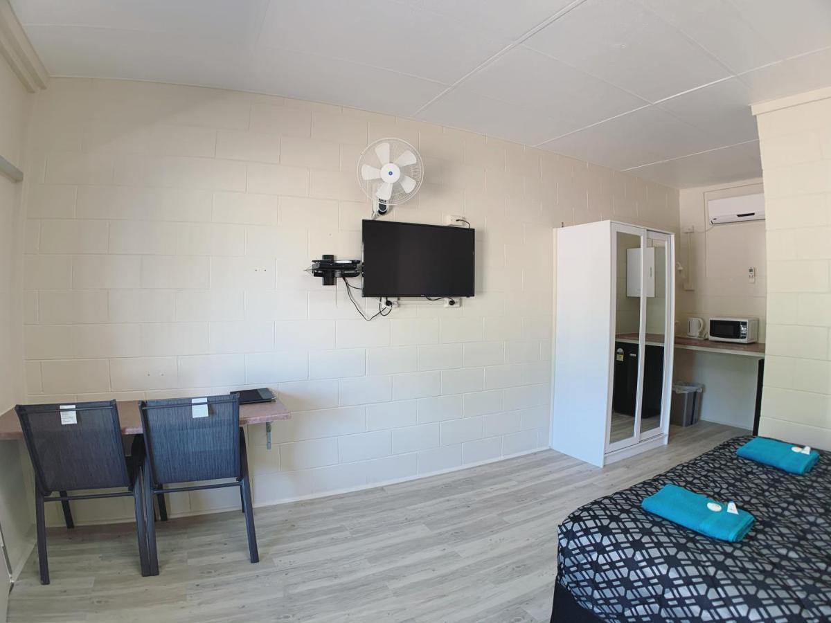 Tropical City Motor Inn Ayr Zewnętrze zdjęcie