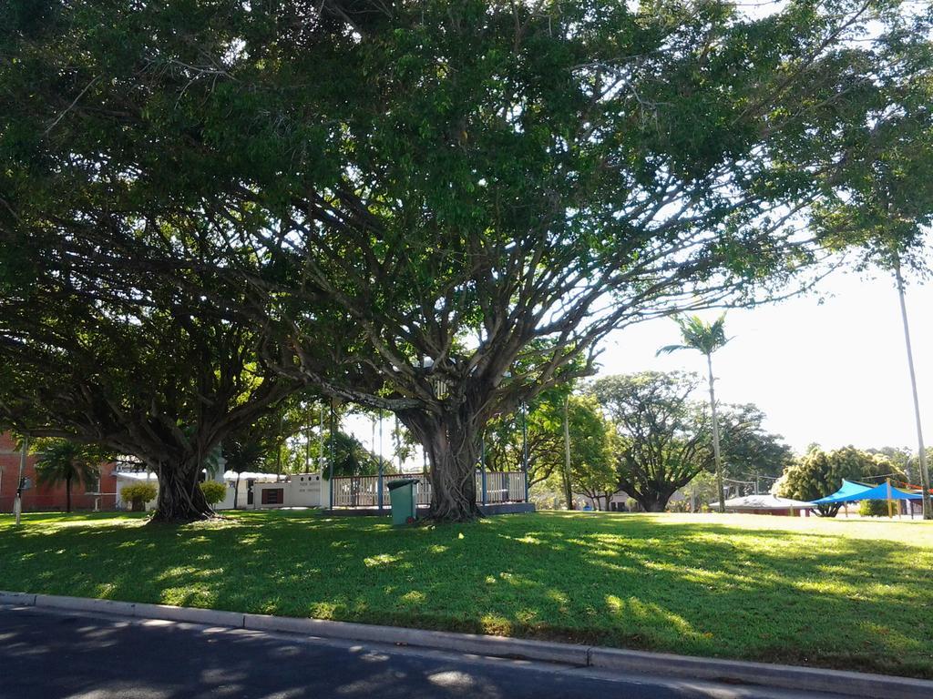 Tropical City Motor Inn Ayr Zewnętrze zdjęcie